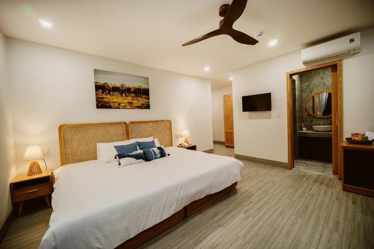 הוי אן The Watermark Beachside Hotel מראה חיצוני תמונה